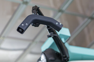 A frame with a camera at the front and rear.